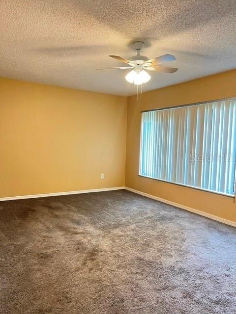 В аренду: $1,450 (2 спален, 2 ванн, 1049 Квадратных фут)