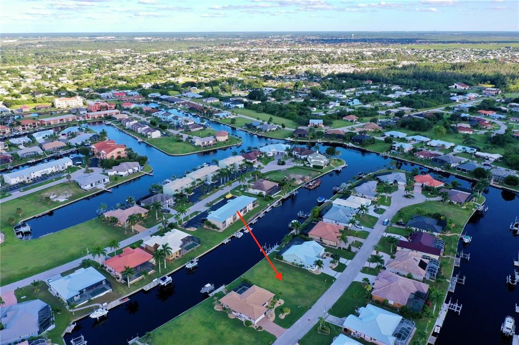 На продажу: $245,000 (0.22 acres)