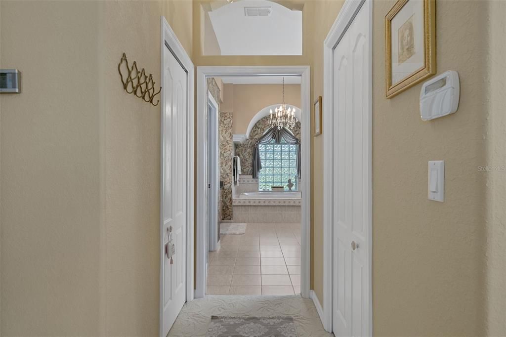 For Sale: $554,900 (4 beds, 3 baths, 2994 Square Feet)