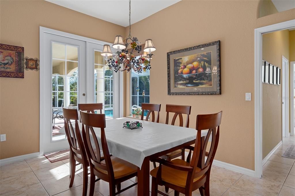 For Sale: $554,900 (4 beds, 3 baths, 2994 Square Feet)
