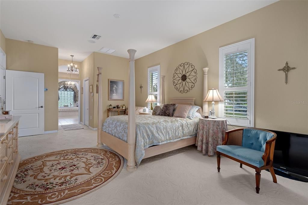 For Sale: $554,900 (4 beds, 3 baths, 2994 Square Feet)