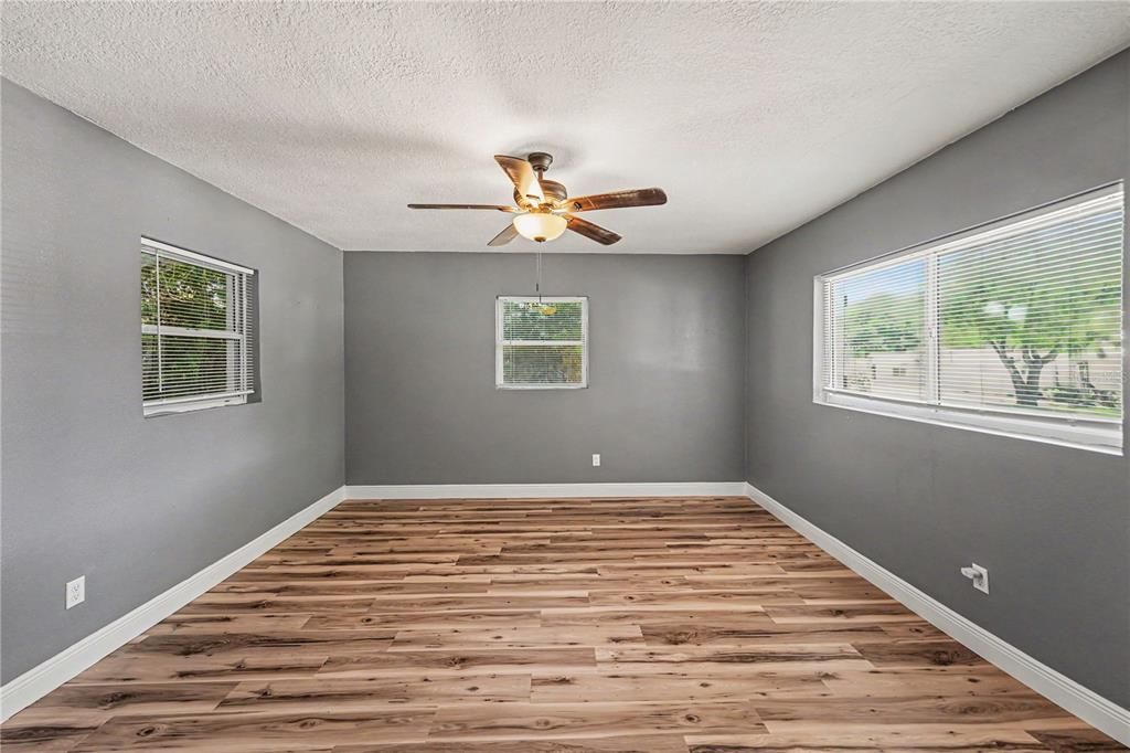 В аренду: $2,950 (4 спален, 3 ванн, 1711 Квадратных фут)