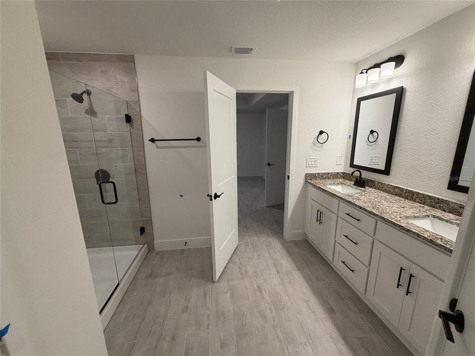 For Sale: $348,850 (4 beds, 2 baths, 1755 Square Feet)