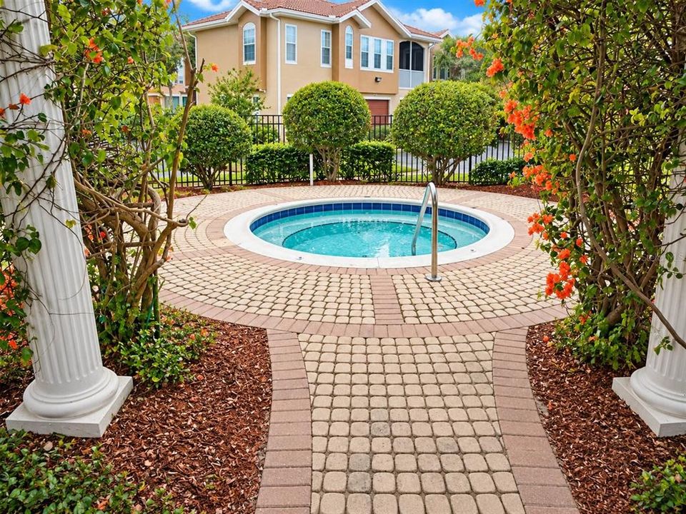 For Rent: $1,900 (2 beds, 2 baths, 1217 Square Feet)