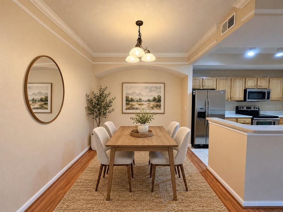 For Rent: $1,900 (2 beds, 2 baths, 1217 Square Feet)