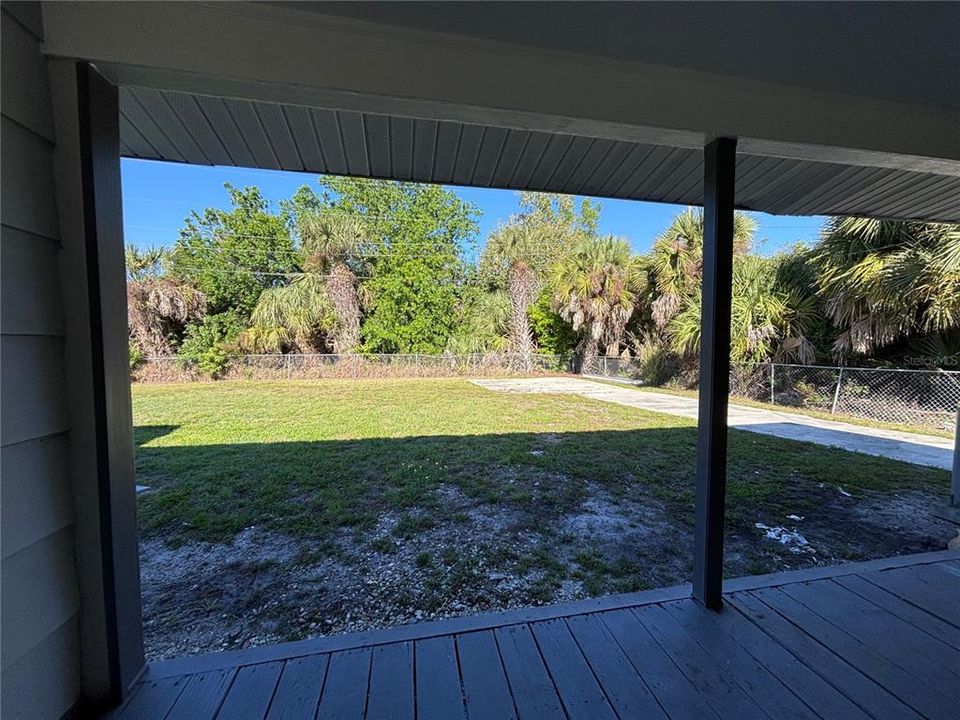 For Sale: $214,900 (4 beds, 2 baths, 1382 Square Feet)