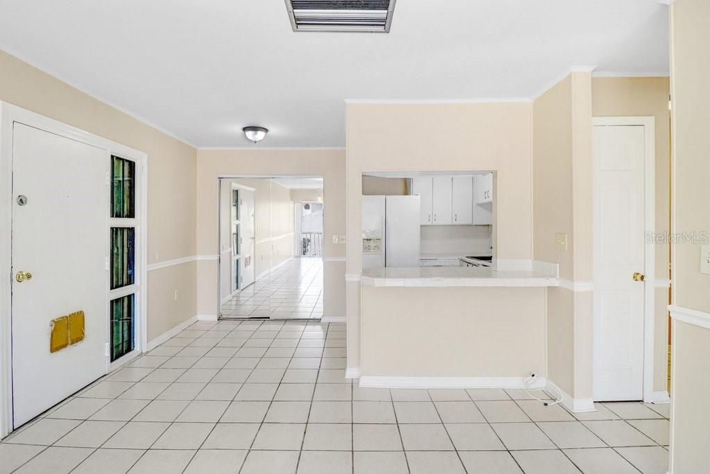 Active With Contract: $75,000 (1 beds, 1 baths, 710 Square Feet)