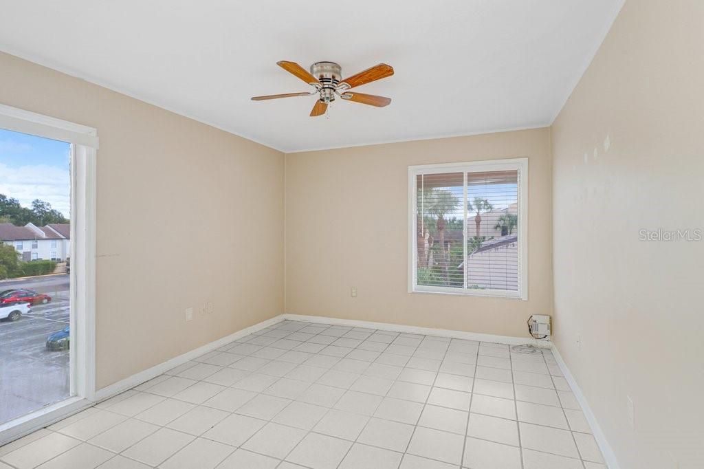 Active With Contract: $75,000 (1 beds, 1 baths, 710 Square Feet)