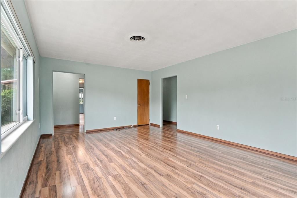 En Venta: $249,900 (3 camas, 2 baños, 1392 Pies cuadrados)