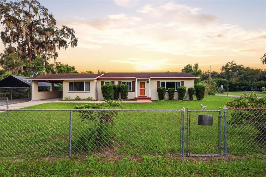 En Venta: $249,900 (3 camas, 2 baños, 1392 Pies cuadrados)