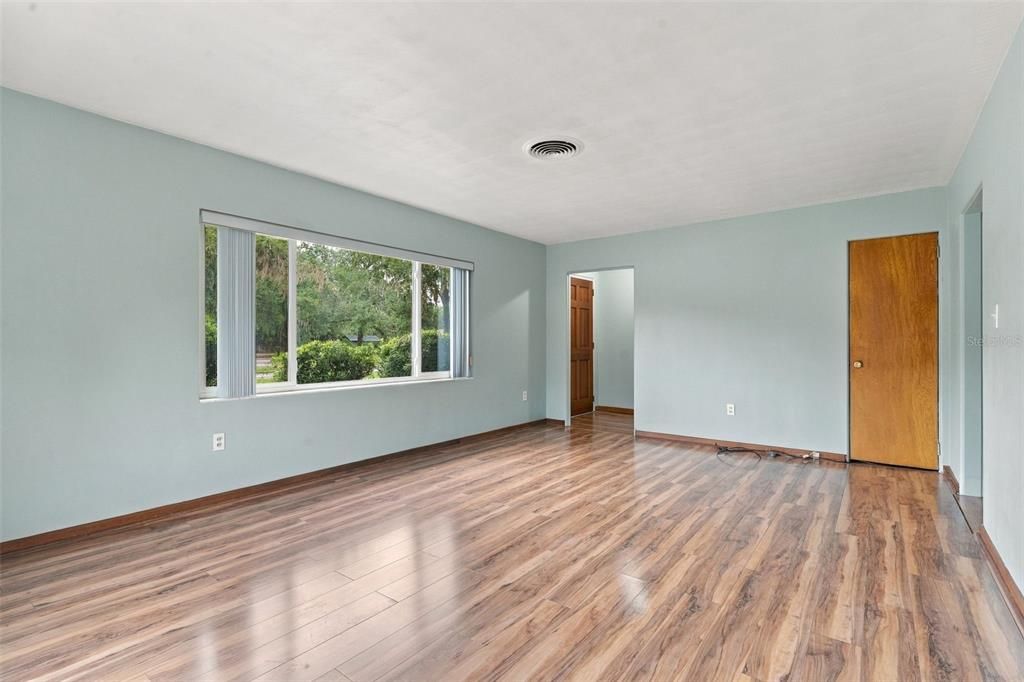 En Venta: $249,900 (3 camas, 2 baños, 1392 Pies cuadrados)