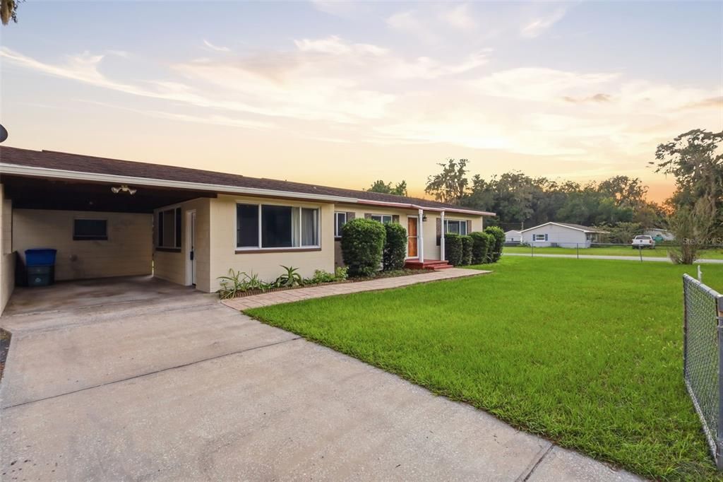 En Venta: $249,900 (3 camas, 2 baños, 1392 Pies cuadrados)