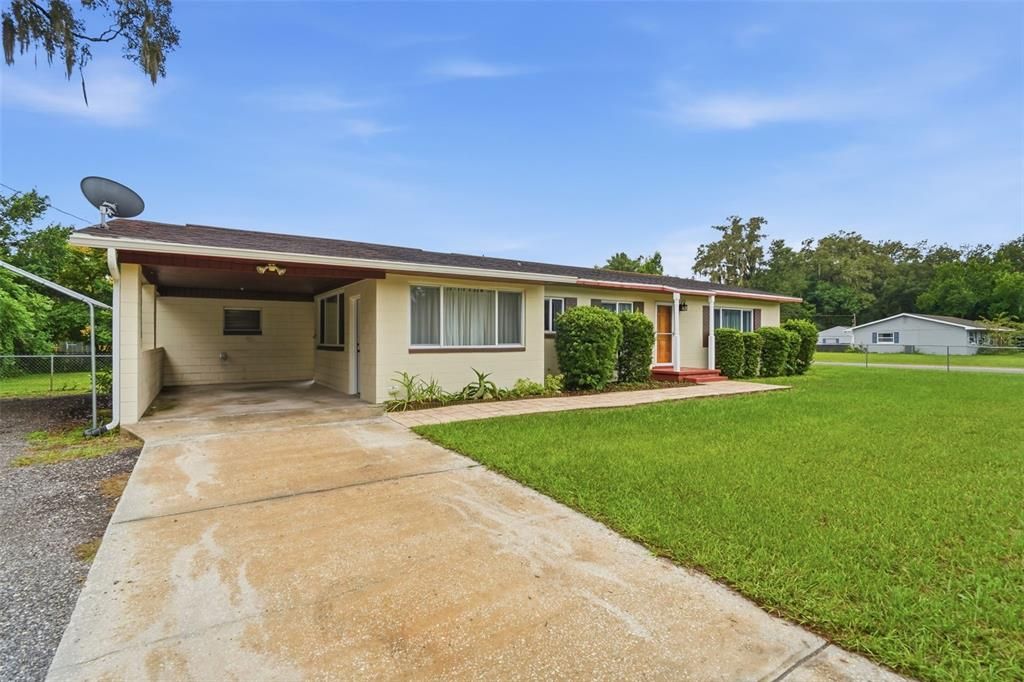 En Venta: $249,900 (3 camas, 2 baños, 1392 Pies cuadrados)