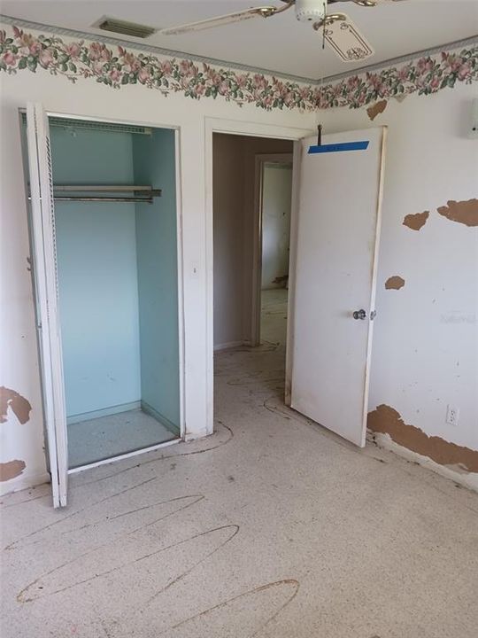На продажу: $160,000 (3 спален, 2 ванн, 1354 Квадратных фут)