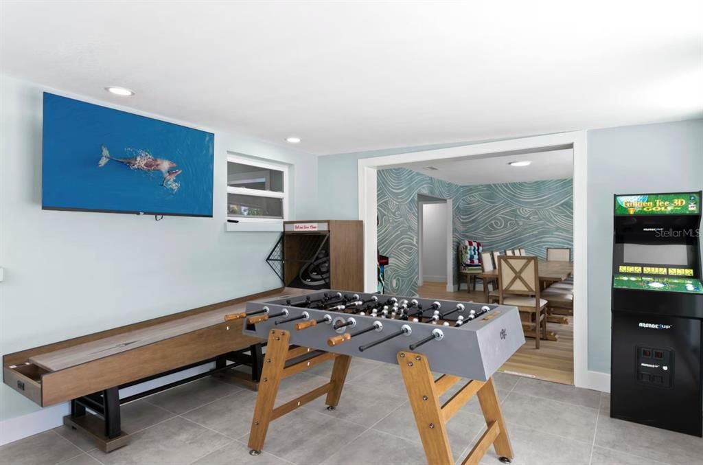 For Sale: $1,075,000 (4 beds, 3 baths, 2250 Square Feet)