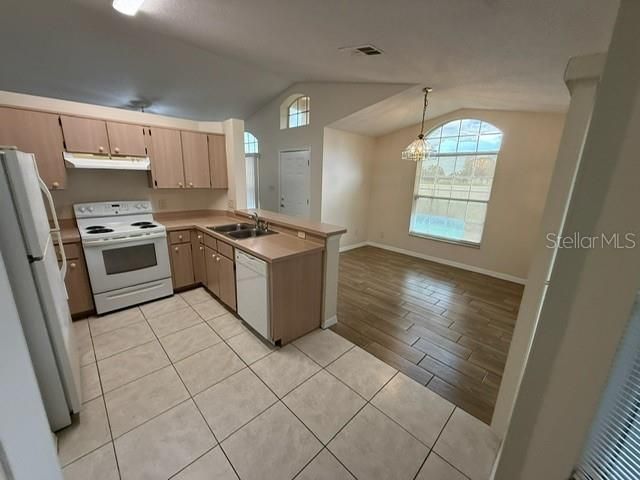 En Renta: $1,799 (3 camas, 2 baños, 1210 Pies cuadrados)