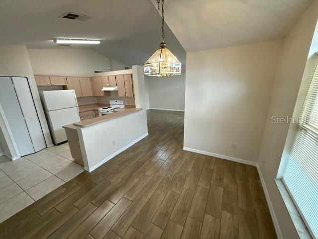 En Renta: $1,799 (3 camas, 2 baños, 1210 Pies cuadrados)