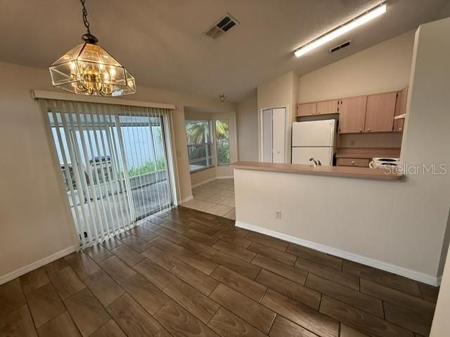 En Renta: $1,799 (3 camas, 2 baños, 1210 Pies cuadrados)