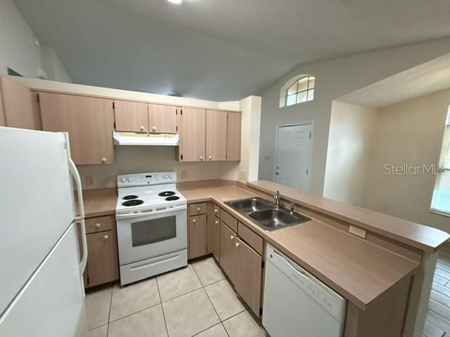 En Renta: $1,799 (3 camas, 2 baños, 1210 Pies cuadrados)