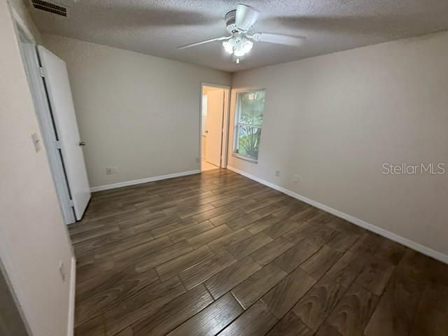 En Renta: $1,799 (3 camas, 2 baños, 1210 Pies cuadrados)