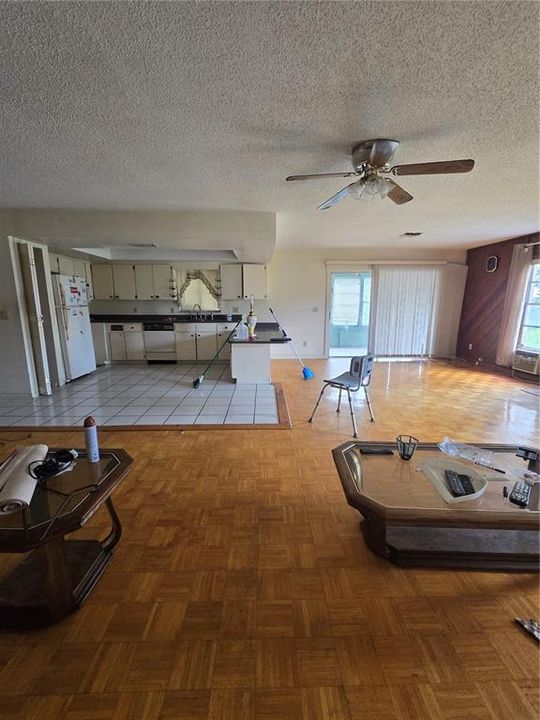 For Sale: $130,000 (3 beds, 2 baths, 1678 Square Feet)