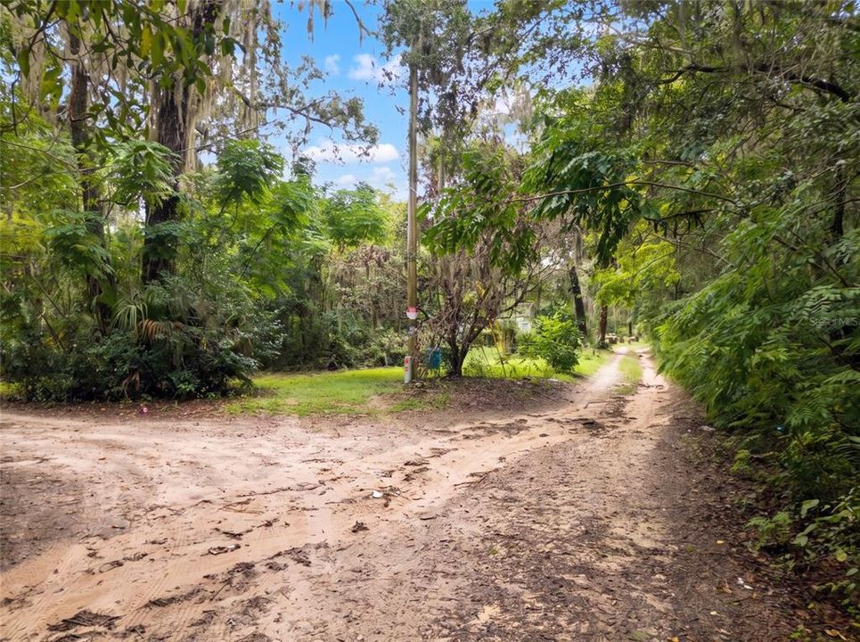 En Venta: $115,000 (4 camas, 2 baños, 1976 Pies cuadrados)