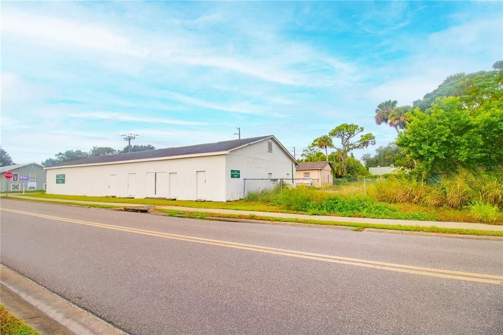For Sale: $500,000 (0 beds, 0 baths, 4950 Square Feet)