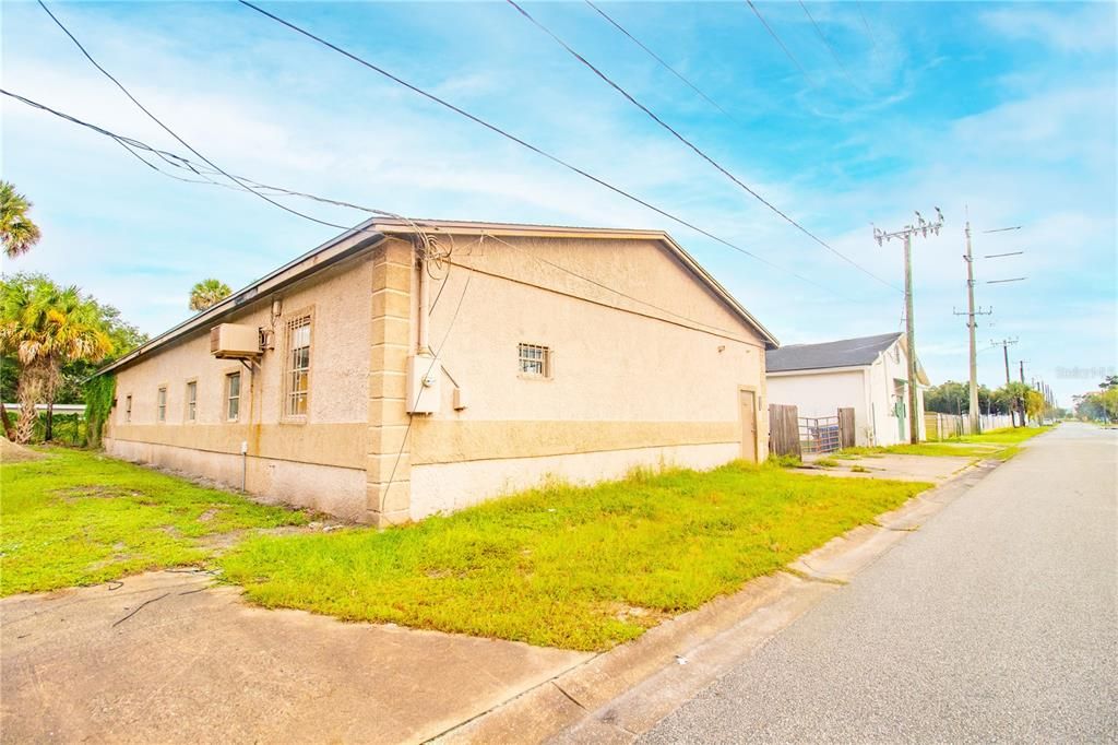 For Sale: $500,000 (0 beds, 0 baths, 4950 Square Feet)