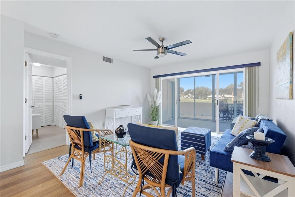 For Sale: $223,000 (2 beds, 2 baths, 1032 Square Feet)