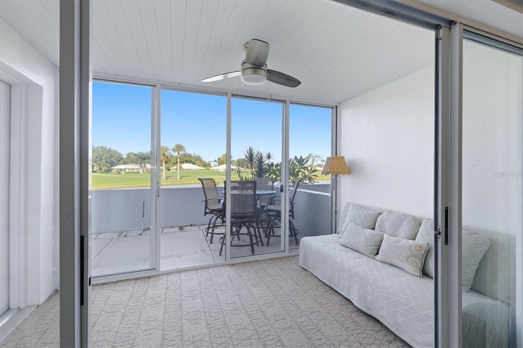 For Sale: $223,000 (2 beds, 2 baths, 1032 Square Feet)