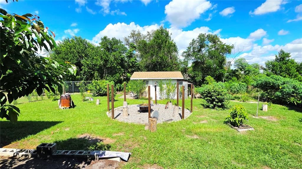 На продажу: $267,000 (3 спален, 2 ванн, 1221 Квадратных фут)