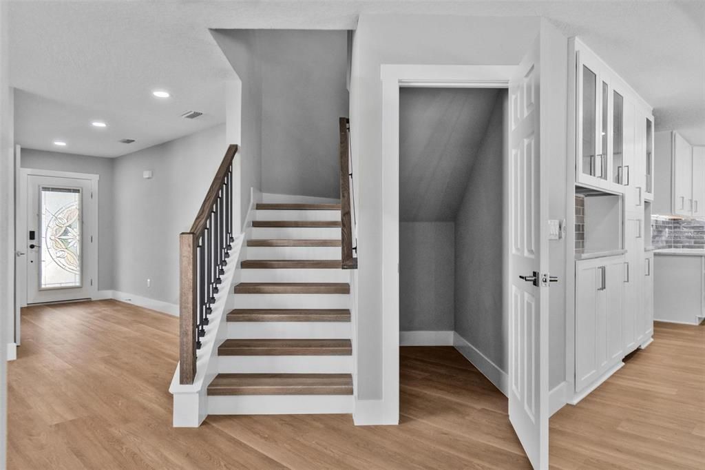 En Venta: $442,888 (5 camas, 3 baños, 2890 Pies cuadrados)