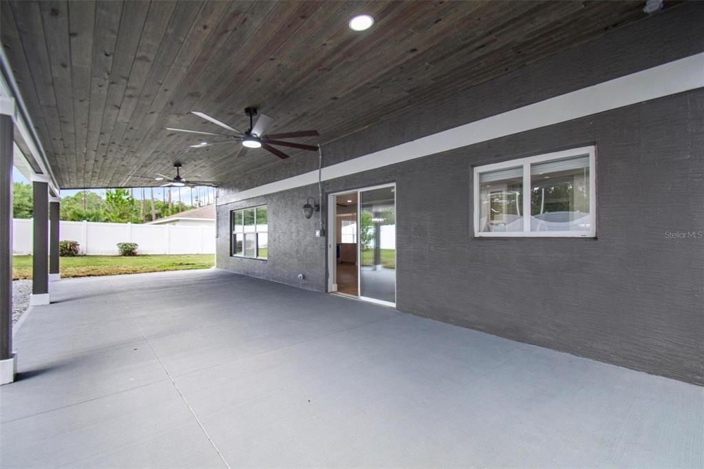 En Venta: $442,888 (5 camas, 3 baños, 2890 Pies cuadrados)