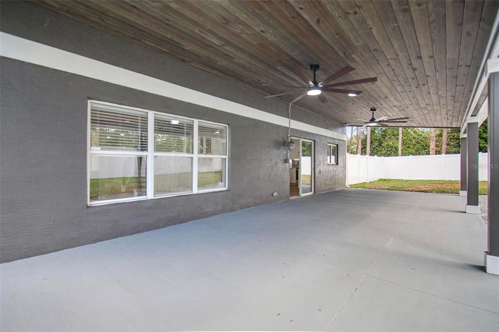 En Venta: $442,888 (5 camas, 3 baños, 2890 Pies cuadrados)