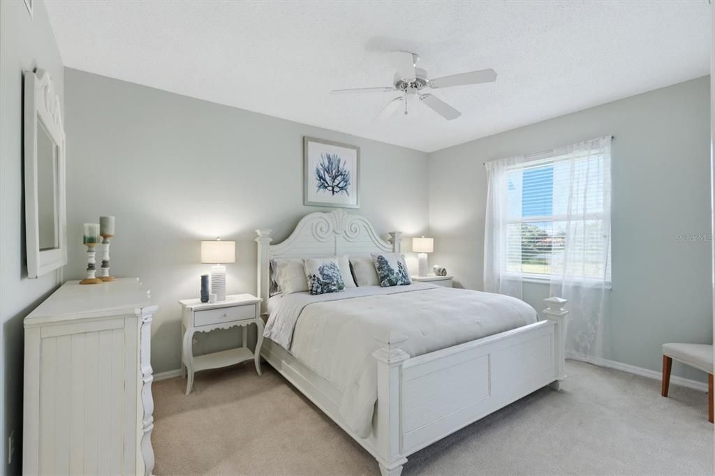 For Sale: $239,000 (2 beds, 2 baths, 1238 Square Feet)