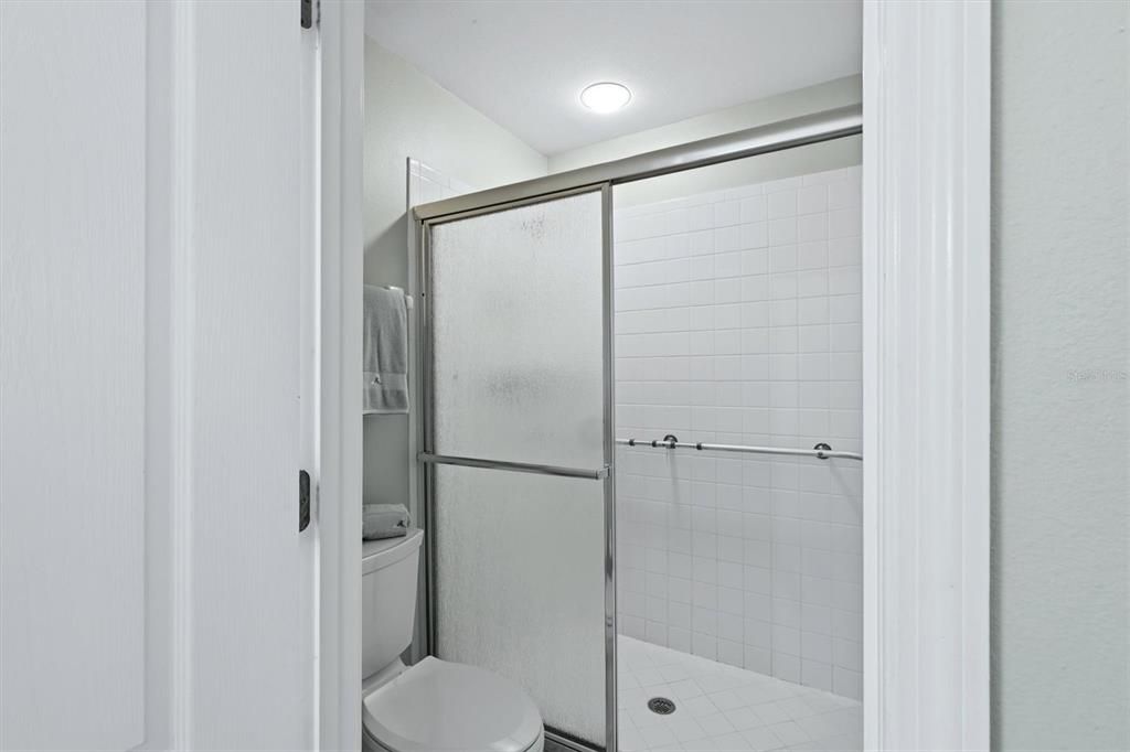 For Sale: $239,000 (2 beds, 2 baths, 1238 Square Feet)