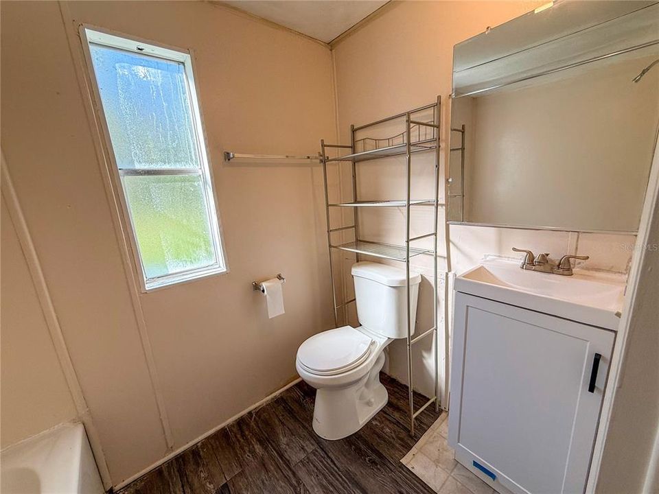 En Venta: $245,000 (2 camas, 2 baños, 784 Pies cuadrados)