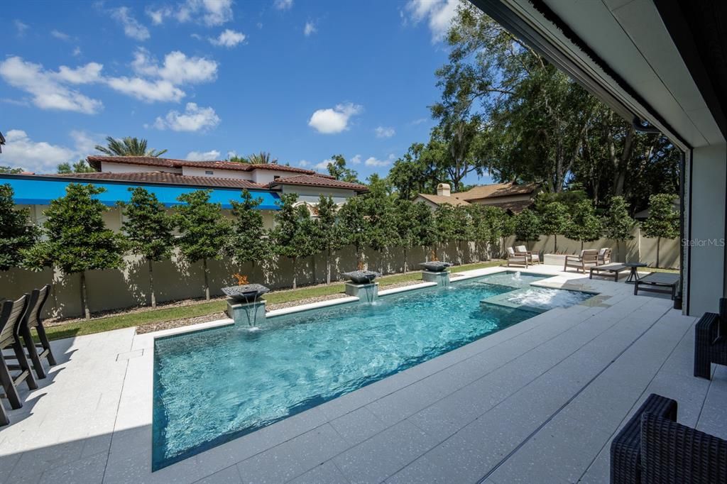 En Venta: $6,000,000 (5 camas, 5 baños, 4806 Pies cuadrados)