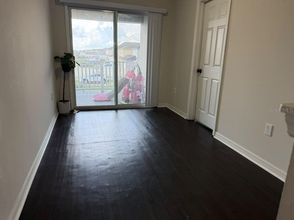 En Venta: $340,000 (3 camas, 2 baños, 1603 Pies cuadrados)