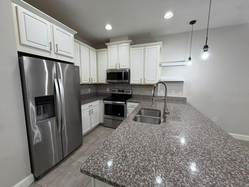 En Venta: $340,000 (3 camas, 2 baños, 1603 Pies cuadrados)