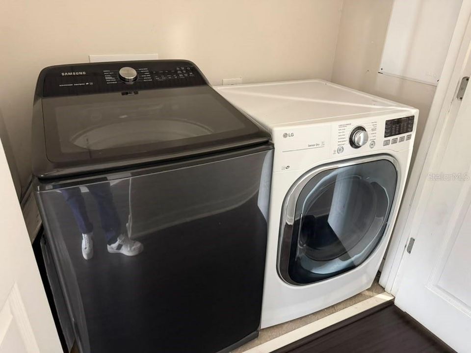 En Venta: $340,000 (3 camas, 2 baños, 1603 Pies cuadrados)