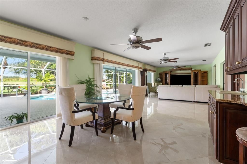 En Venta: $750,000 (3 camas, 2 baños, 3033 Pies cuadrados)