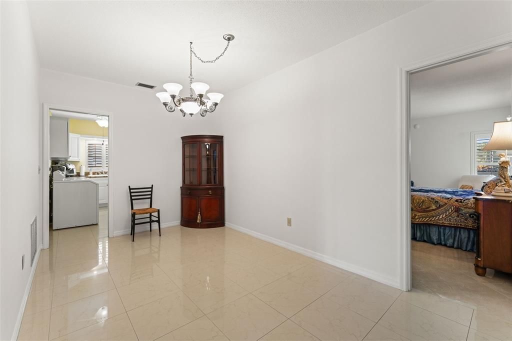 En Venta: $750,000 (3 camas, 2 baños, 3033 Pies cuadrados)