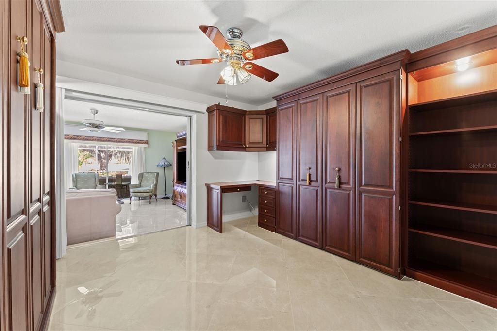 En Venta: $750,000 (3 camas, 2 baños, 3033 Pies cuadrados)