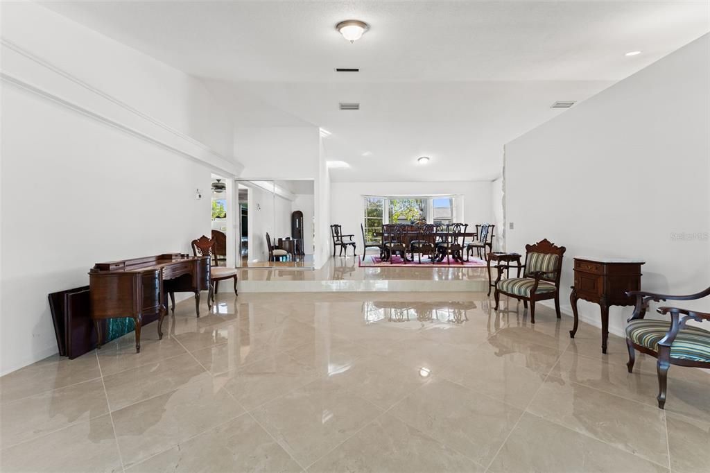 En Venta: $750,000 (3 camas, 2 baños, 3033 Pies cuadrados)