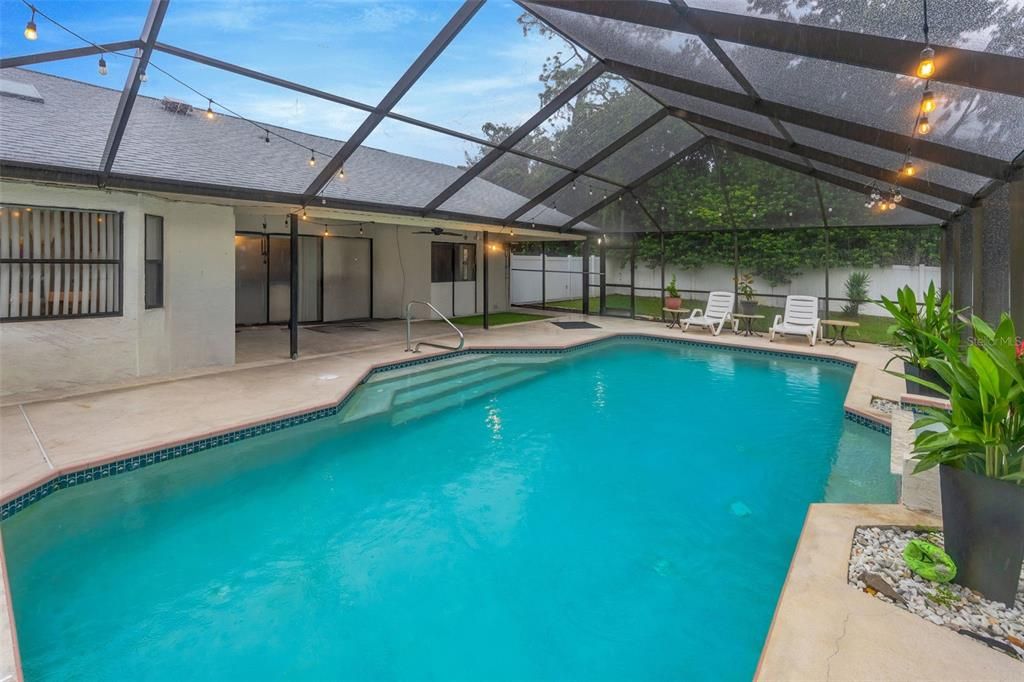 For Sale: $514,000 (4 beds, 2 baths, 2164 Square Feet)