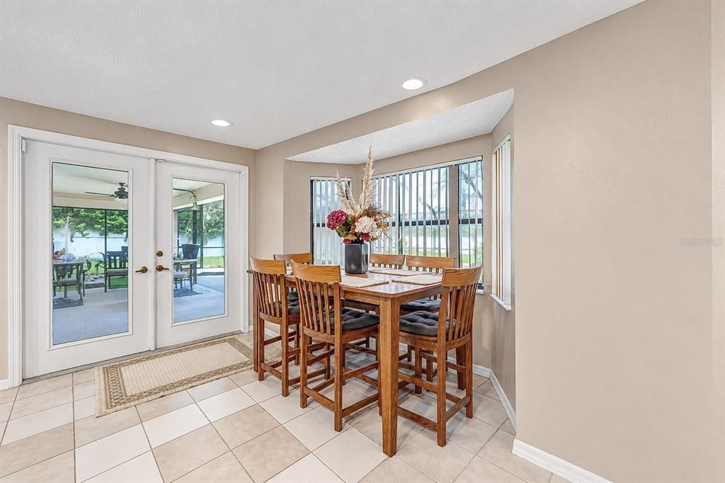 For Sale: $514,000 (4 beds, 2 baths, 2164 Square Feet)