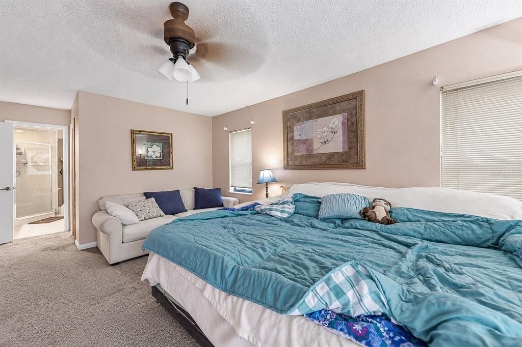 For Sale: $514,000 (4 beds, 2 baths, 2164 Square Feet)