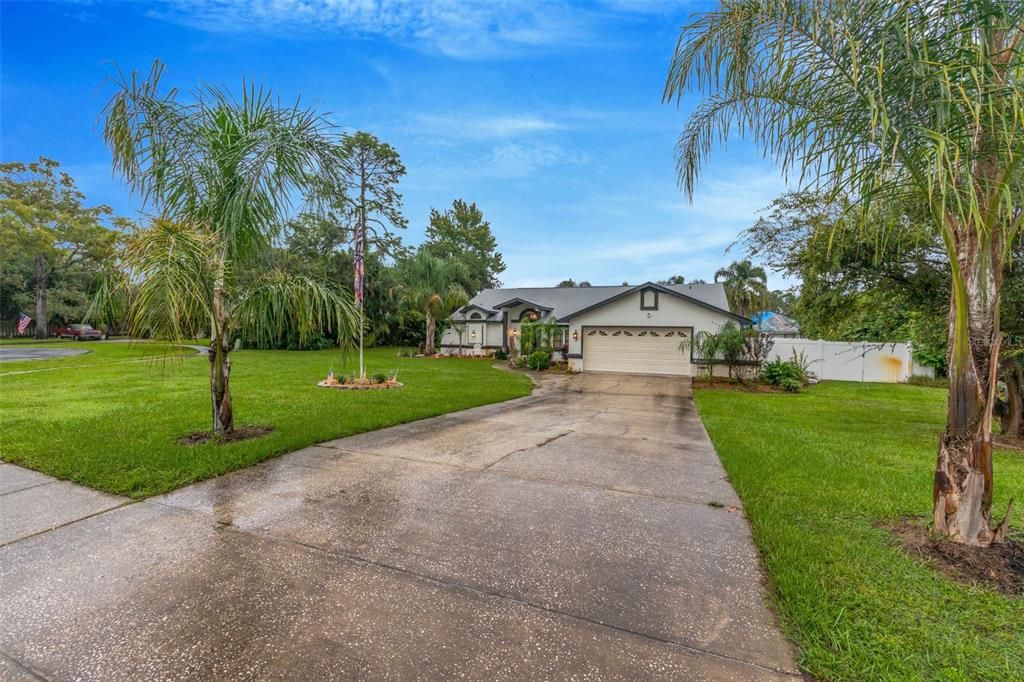 For Sale: $514,000 (4 beds, 2 baths, 2164 Square Feet)