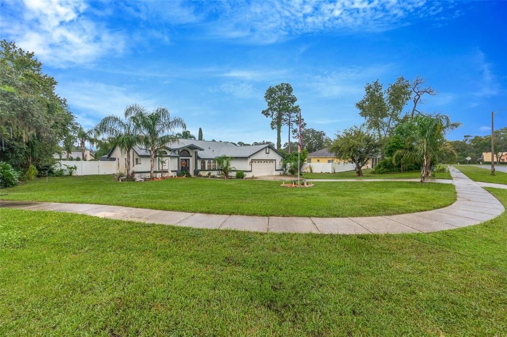 For Sale: $514,000 (4 beds, 2 baths, 2164 Square Feet)